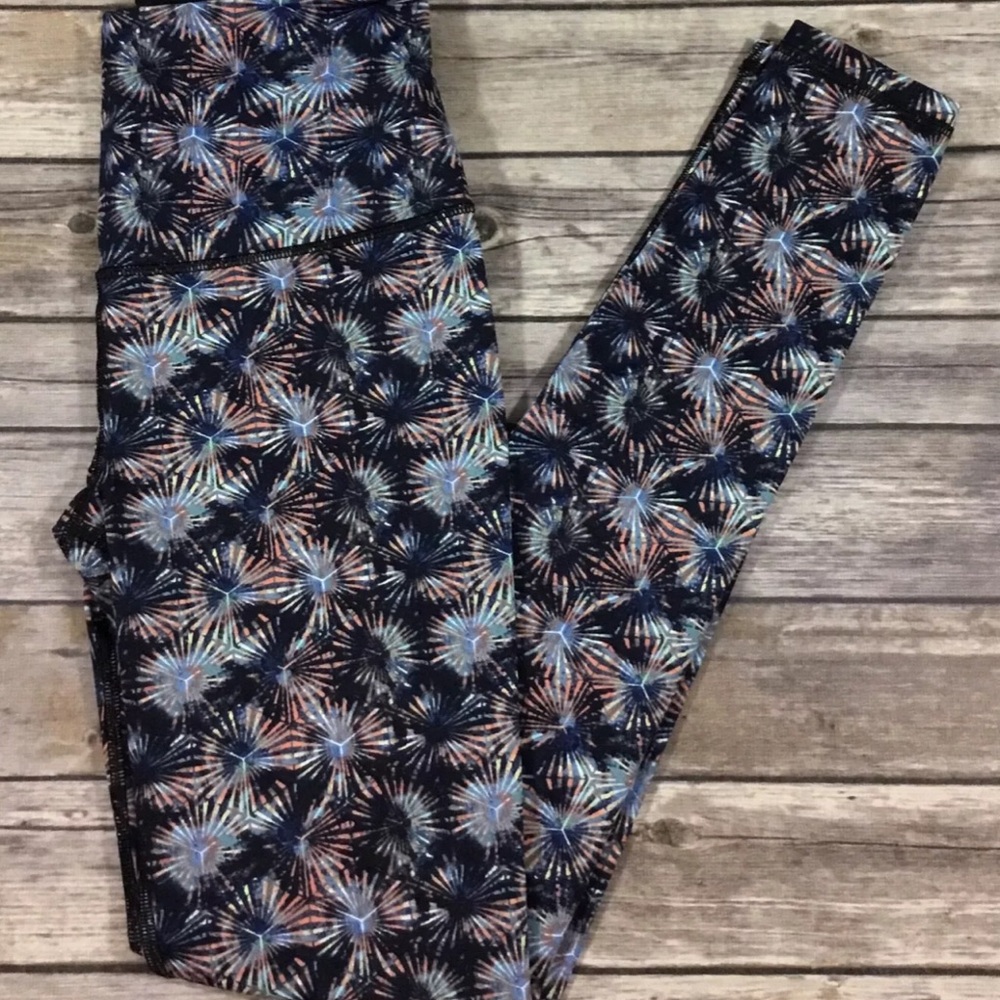 NWOT Victoria’s Secret knockout leggings
